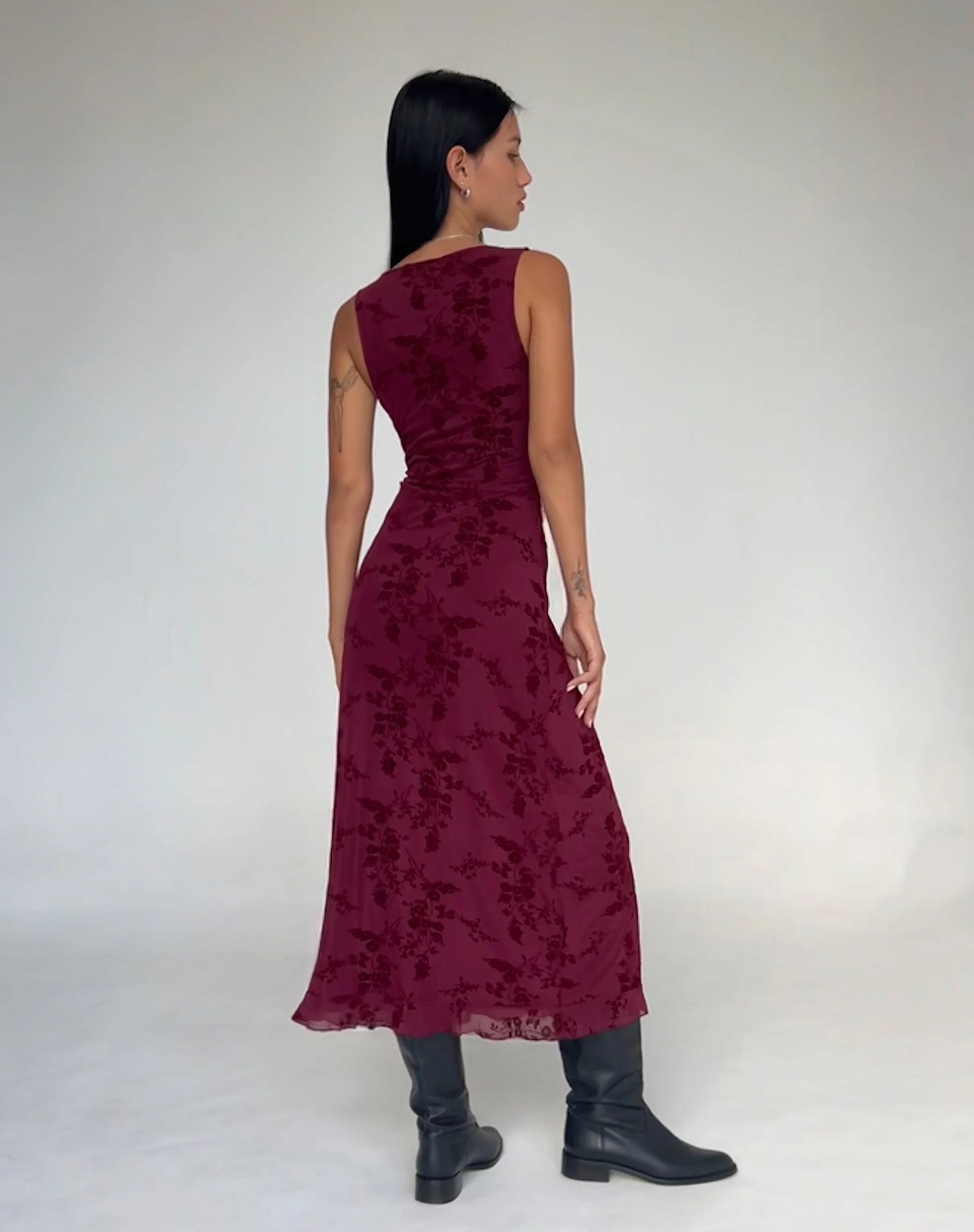 Eva Dress In Botanical Flower Maroon